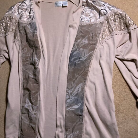 Vintage Bonnie and Bill By‎ Holly Women's Sz Med Tan Cardigan (G) - Picture 2 of 8